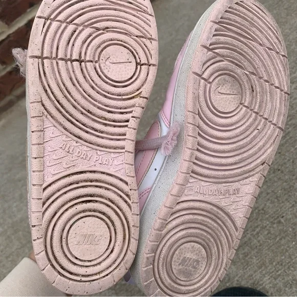 Nike Girl’s Pink and White Court Low Sneakers 5 - Picture 6 of 9